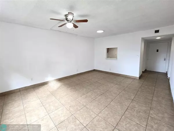 Deerfield Beach, FL 33064,4384 NW 9th Ave  #20-3D