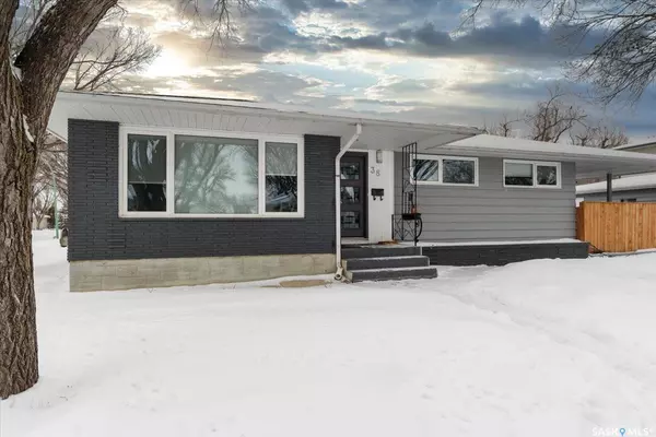 38 MERLIN CRESCENT, Regina, SK S4R 3E2