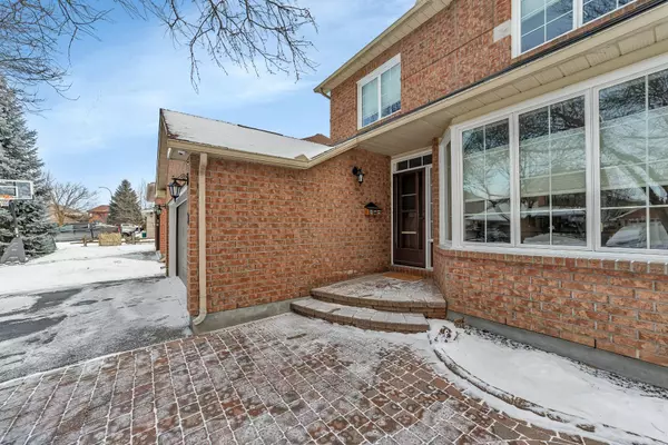 Kanata, ON K2M 2N5,38 Birchfield AVE