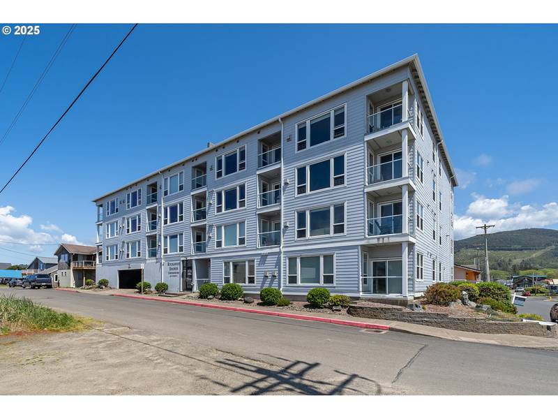 300 N PACIFIC ST #54, Rockaway Beach, OR 97136