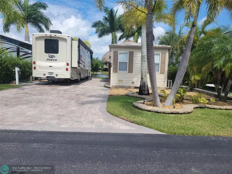 613 SW 42nd Cove, Okeechobee, FL 34974