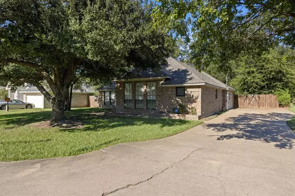 Granbury, TX 76049,3131 Shady Grove Circle