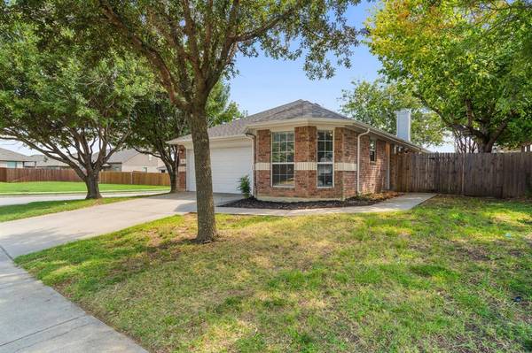 764 Dema Lane, Fort Worth, TX 76028