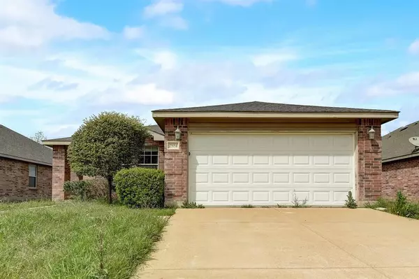 2504 Grand Gulf Road, Fort Worth, TX 76123