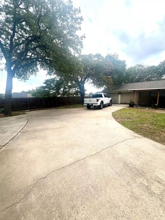 Hurst, TX 76054,2852 Winterhaven Drive