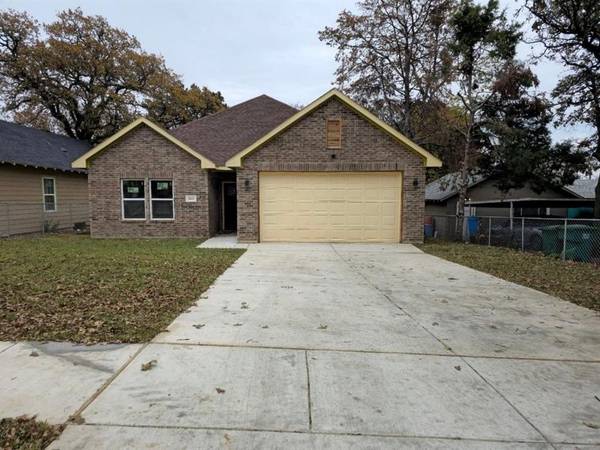 2621 Canton Drive, Fort Worth, TX 76112