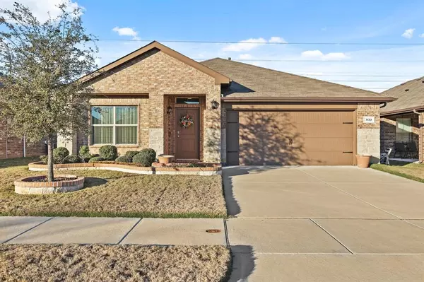 833 Watson Way, Crowley, TX 76036