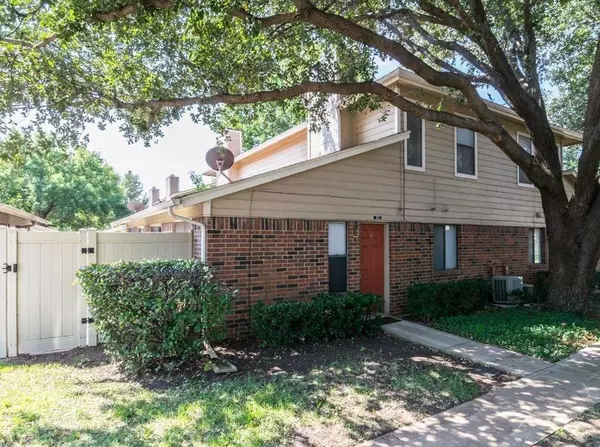 Carrollton, TX 75006,2240 Tarpley Road #32