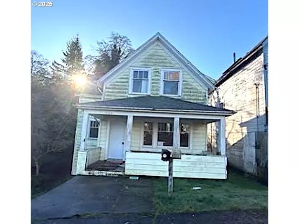 1741 FRANKLIN AVE, Astoria, OR 97103