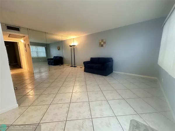 Deerfield Beach, FL 33442,1043 Durham B  #1043