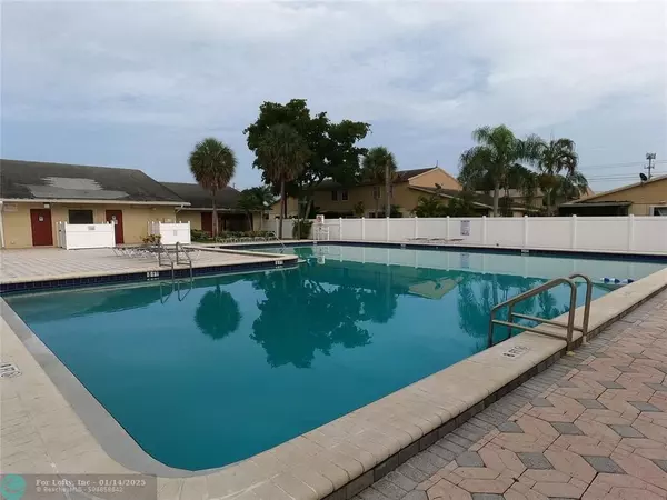 Pompano Beach, FL 33064,3450 Blue Lake Dr  #104