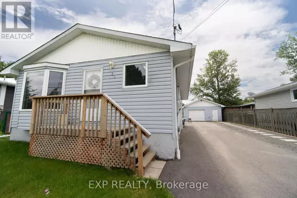 Temagami, ON P0H 2H0,31 Spruce DR