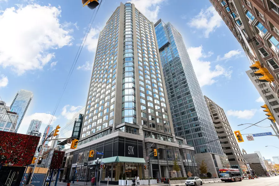 155 Yorkville AVE #1514, Toronto C02, ON M5R 0B4