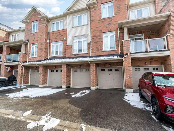 Pickering, ON L1X 0E6,2722 William Jackson DR #10