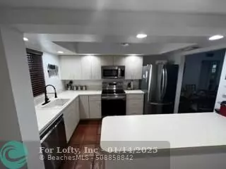 Fort Lauderdale, FL 33301,1212 SE 2nd Ct  #201