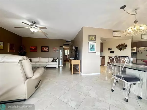 Deerfield Beach, FL 33442,3040 Lyndhurst J  #3040