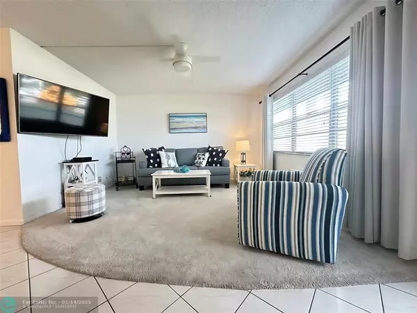 131 Oakridge J  #131, Deerfield Beach, FL 33442