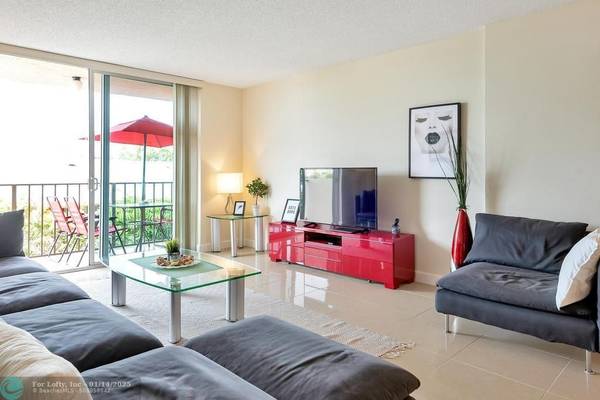 1009 N Ocean Blvd  #409, Pompano Beach, FL 33062