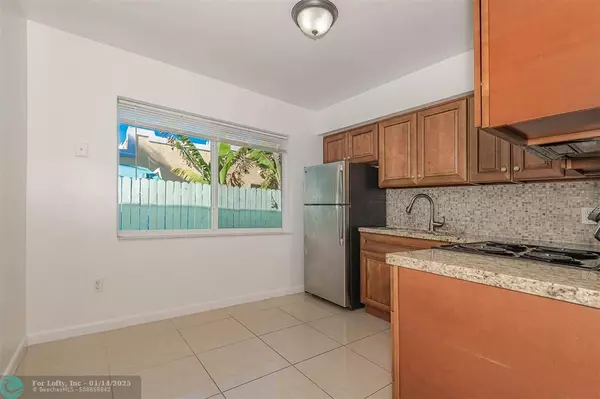 Dania Beach, FL 33004,213 SW 4th St