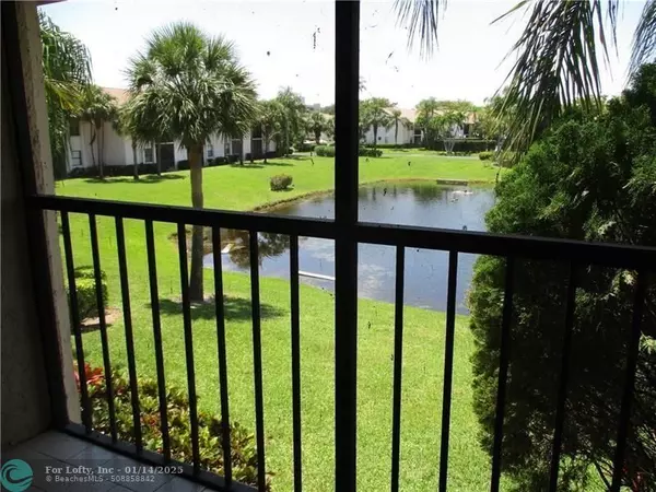 Boca Raton, FL 33433,22065 PALMS WAY  #201