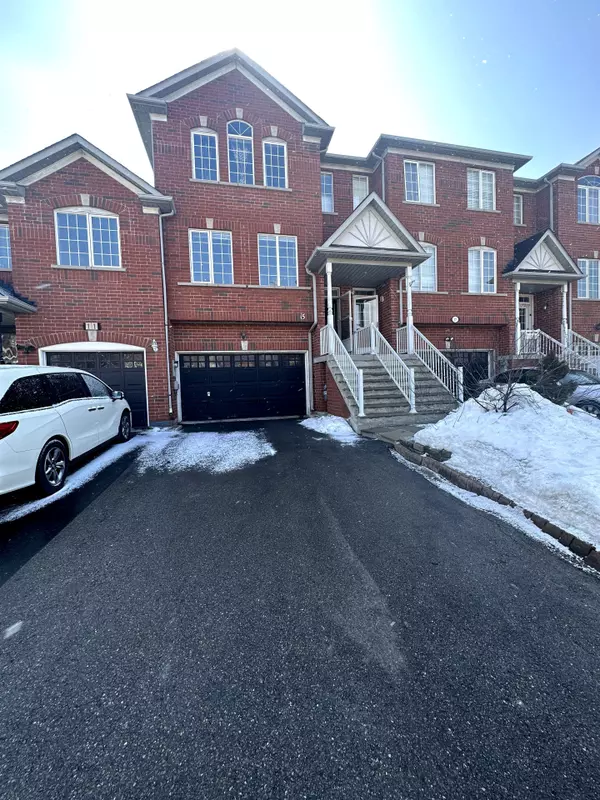 15 Pikake CT, Vaughan, ON L6A 3W3