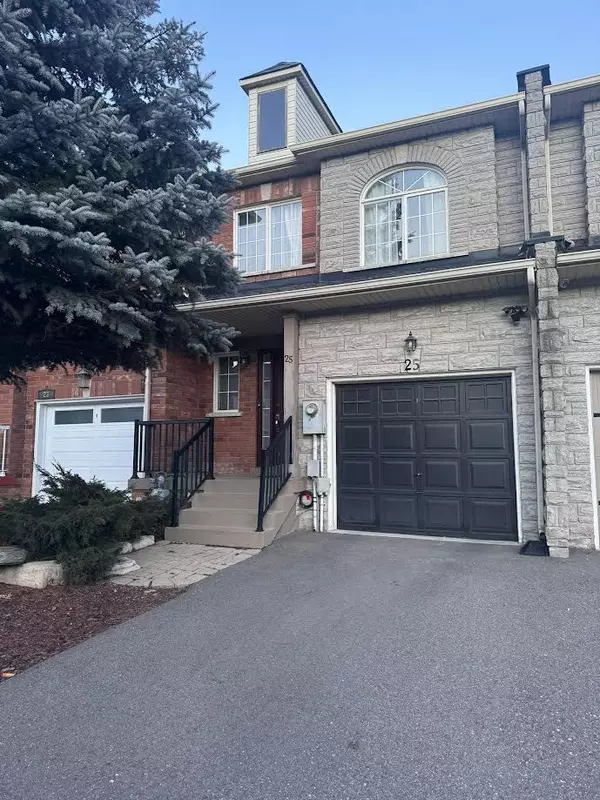 25 Foxchase AVE W #Upper, Vaughan, ON L4L 9H1