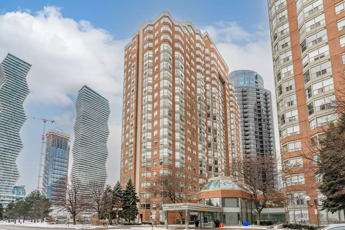 Mississauga, ON L5B 4A1,335 Webb DR #1511