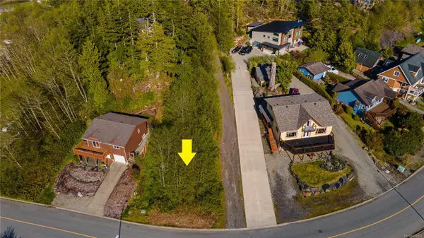 338 Pacific Cres, Ucluelet, BC V0R 3A0