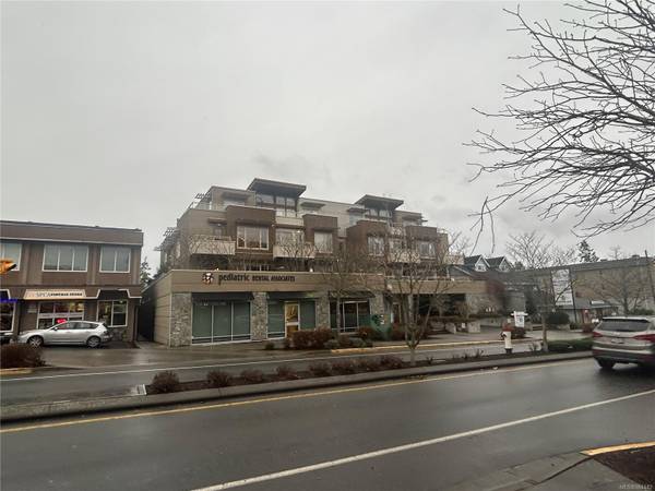 7161 West Saanich Rd #102, Central Saanich, BC V8M 1P7