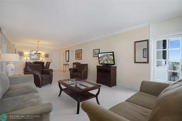 Fort Lauderdale, FL 33308,4250 Galt Ocean Dr  #5A