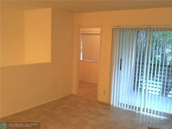 Pompano Beach, FL 33069,300 Gardens Dr  #203