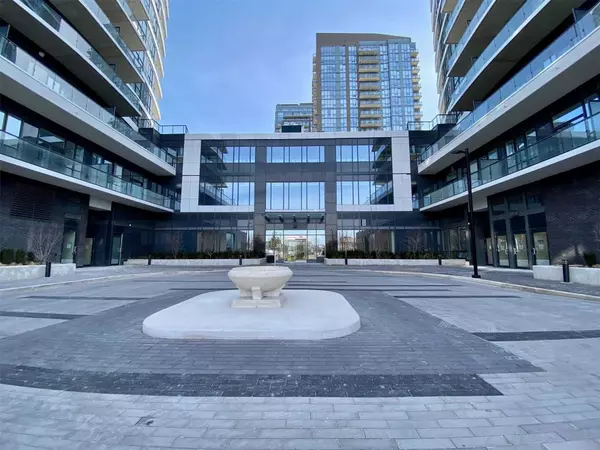 Mississauga, ON L5R 0G8,35 Watergarden DR #1313