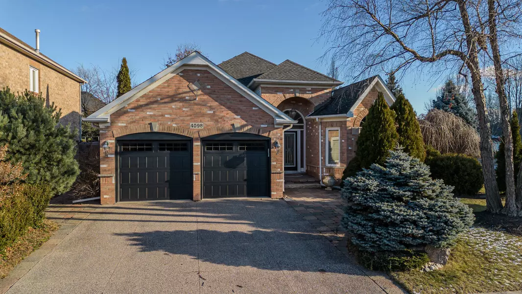 4098 Montrose CRES, Burlington, ON L7M 4J4