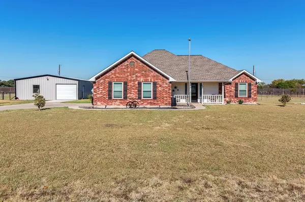 225 Miramar Circle, Weatherford, TX 76085