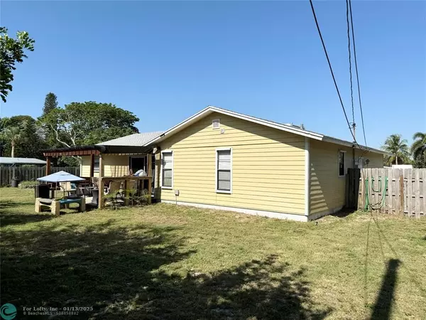 Jensen Beach, FL 34957,2703 NE Spruce Ridge Ave