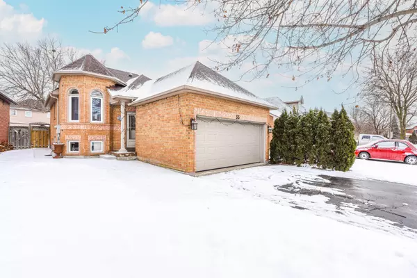 Brampton, ON L6X 4M6,35 Royal Orchard DR