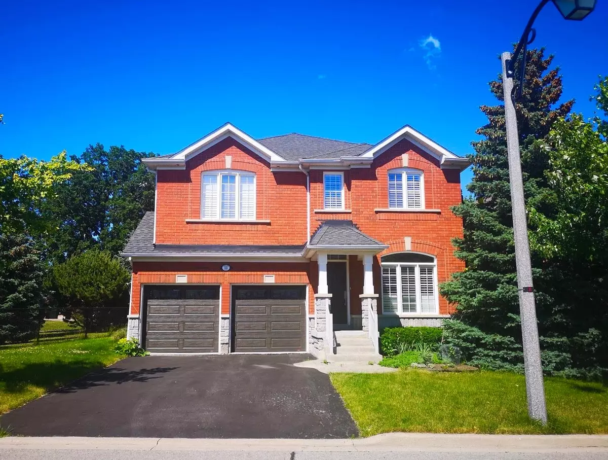 York, ON L6E 1E7,11 Forest Manor PL