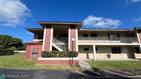 9621 NW 4th St  #3E, Coral Springs, FL 33071