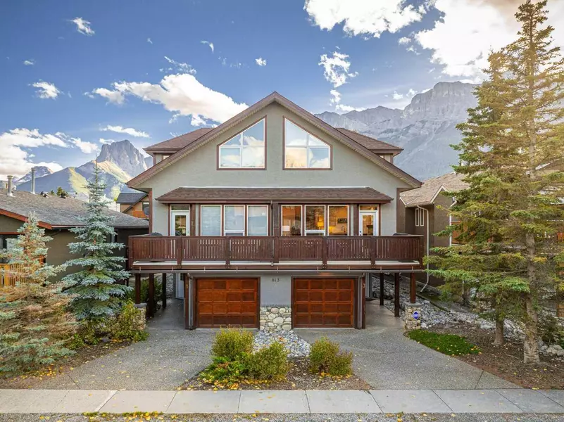 813 6th ST #3, Canmore, AB T1W2E1