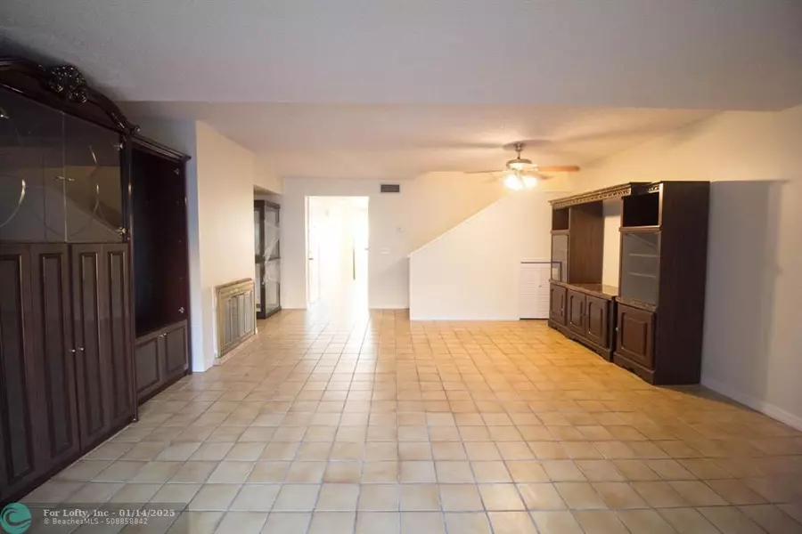 222 SE 10 AV  #222, Pompano Beach, FL 33060