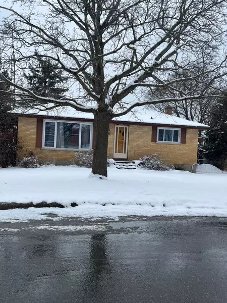 10 Patrick ST, Quinte West, ON K8V 4B3