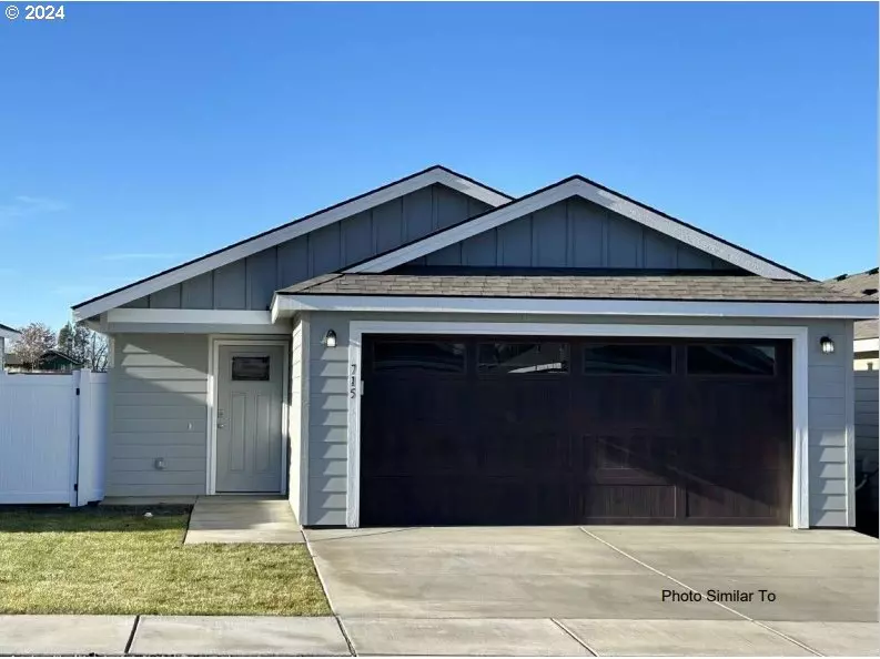 Hermiston, OR 97838,1085 NE EMERALD DR