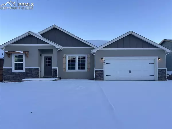 204 High Meadows DR, Florence, CO 81226