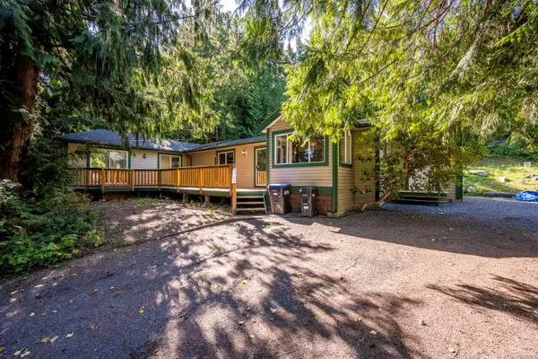 3046 Rinvold Rd, Hilliers, BC V9K 1X2