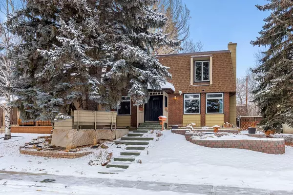 6724 Silverdale RD Northwest, Calgary, AB T3B 3N2