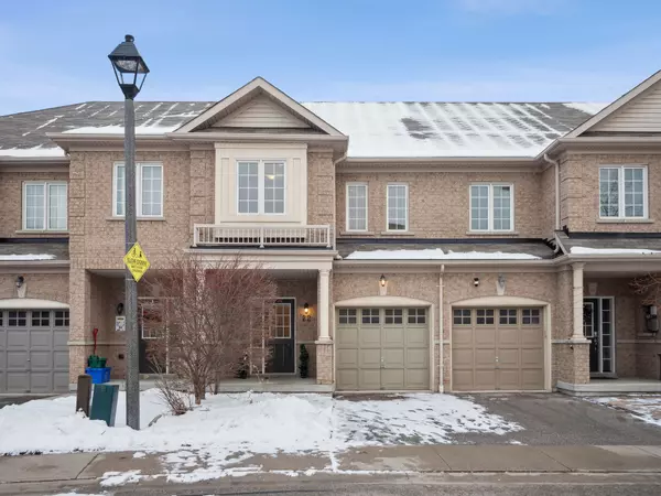 22 Maidstone WAY, Whitby, ON L1R 0L7