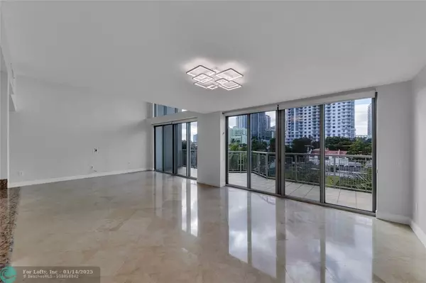 Fort Lauderdale, FL 33301,900 SE 2ND ST  #502