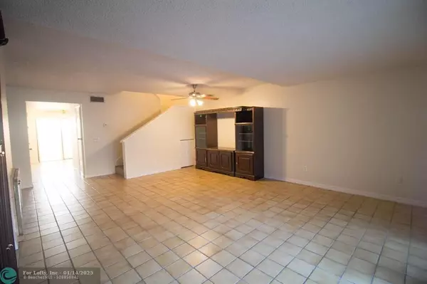 Pompano Beach, FL 33060,222 SE 10 AV  #222