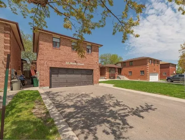 61 Hull ST #Bsmt, Mississauga, ON L4T 1C9