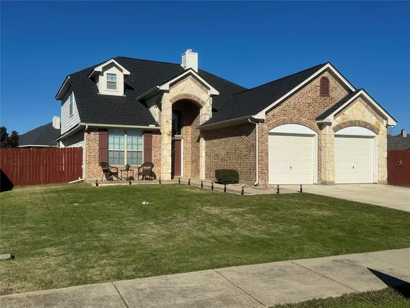 232 Glenview Drive, Aubrey, TX 76227